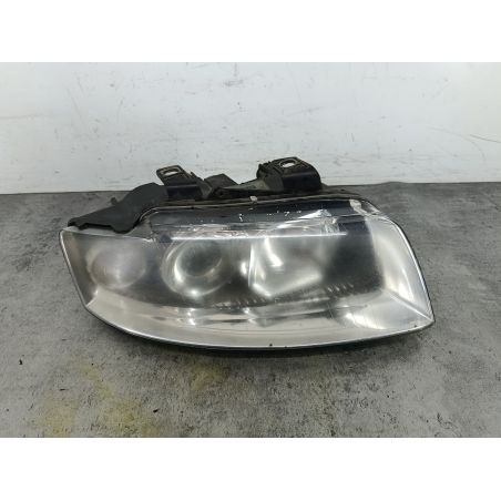 LAMPA PRZÓD PRAWA AUDI A4 B6 2.0 20V 131KM 2.0 20V 2002 8E0941030C 89305705  VALEO LX7Z 131 5833 