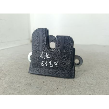 ZAMEK KLAPY SEAT ALTEA 1.9 TDI 105KM 1.9 TDI 2006 5P0827505F LC9Z 105 6137 