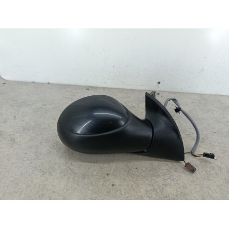 LUSTERKO PRAWE PEUGEOT 1007 1.4 i 75KM 1.4 i 2006 EXL 75 6090 