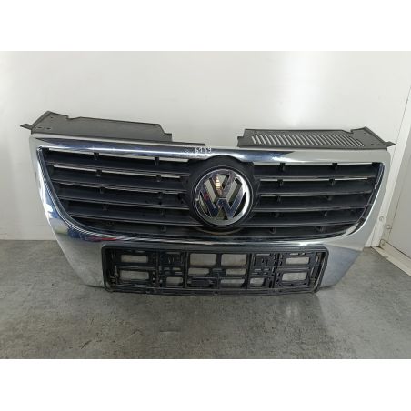 ATRAPA GRILL GRIL VW PASSAT B6 2.0 TDI 140KM 2.0 TDI 2006 3C0853651A LC8Z 140 6139 