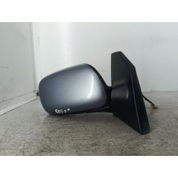 LUSTERKO PRAWE TOYOTA COROLLA IX E12 1.4 16V VVT-I 97KM1.4 16V20048Q3976045                                            