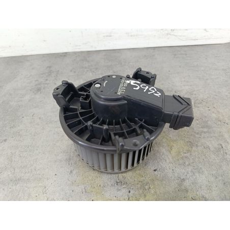 WENTYLATOR NAWIEWU, DMUCHAWA SUZUKI SWIFT IV 1.3 92KM 1.3 16V 2006 AV272700-0311 DENSO ZCE 92 5952 