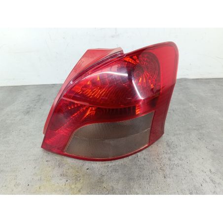 LAMPA TYLNA PRAWA TOYOTA YARIS II 1.3 VVTI 86KM 1.3 VVTI 2007 0D-7 KOITO KOITO 1E7 87 6158 