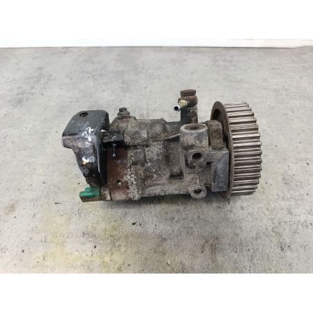 POMPA WTRYSKOWA RENAULT CLIO III 1.5 DCI 85KM 1.5 DCI 2006 8200423059-A  8200057225 R9042AC41A  DELPHI TED69 85 5983 