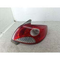 LAMPA TYLNA PRAWA PEUGEOT 206 PLUS 1.4 75KM1.4 8V20119685618180EZR756174                                            