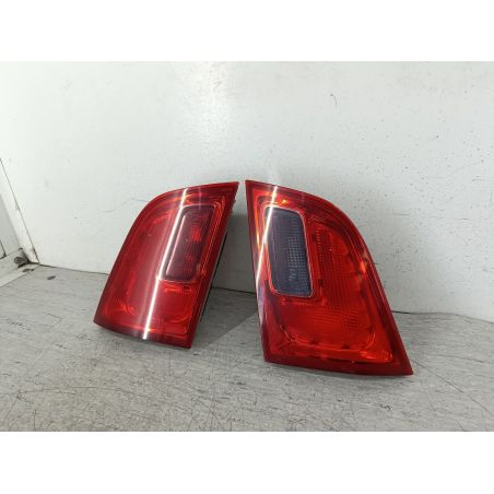 LAMPY KOMPLET W KLAPĘ OPEL ASTRA J 2.0 CDTI 165KM 2.0 CDTI 2011 13282246  13282247 Z20R 165 6195 