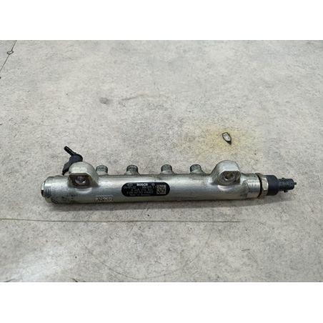 LISTWA WTRYSKOWA DIESEL OPEL VIVARO A 2.5 DTI 135KM 2.5 DTI 2004 8200347593 0445214042  BOSCH Z382 135 6134 