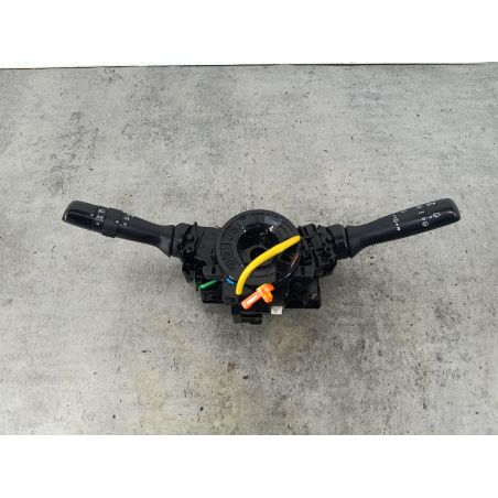 PRZEŁĄCZNIK ZESPOLONY TOYOTA YARIS III 1.4 D-4D 2016 209 90 6024 