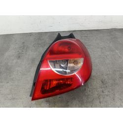 LAMPA TYLNA PRAWA RENAULT CLIO III 1.2 16V 75KM1.2 16V2007VALEOOV460756238                                            