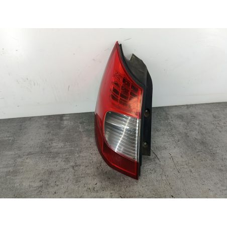 LAMPA TYLNA LEWA RENAULT SCENIC II 1.6 16V 2006 8200474328 HELLA NV676 112 5951 