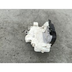 ZAMEK DRZWI PRAWY PRZÓD AUDI A6 C6 2.7 TDI 180KM2.7 TDI2005172128LZ7R1806154                                            
