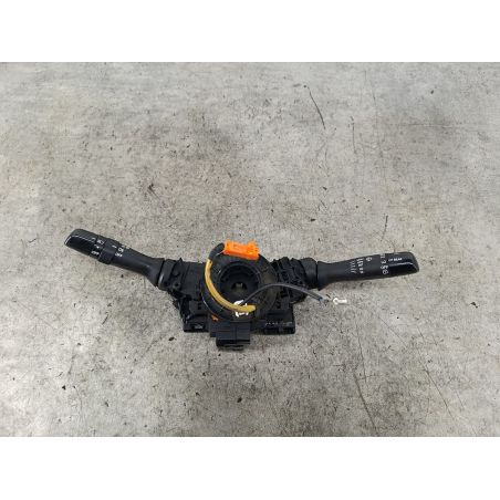 PRZEŁĄCZNIK ZESPOLONY TOYOTA YARIS II 1.0 VVT-I 69KM 1.0 12V 2005 1F8 69 6046 