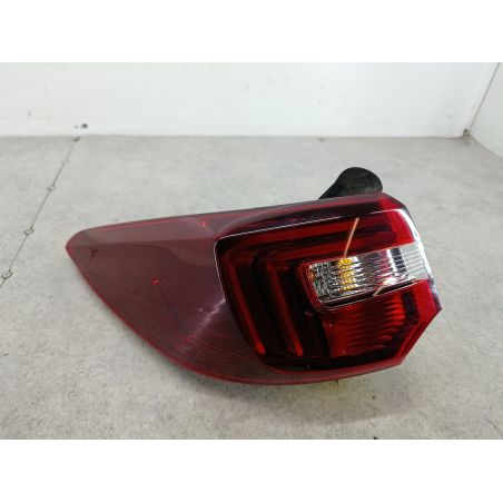 LAMPA TYLNA LEWA OPEL GRANDLAND X 1.2 12V 130KM 1.2 12V 2020 YP00098380 81660101  GM Z22T 130 6152 