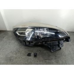 LAMPA PRZÓD PRAWA RENAULT SCENIC III FL 1.2 TCE2013260106928R 89906002 VALEOTED69132                                            