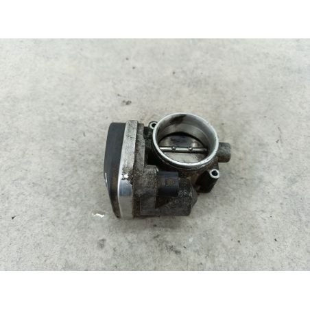 PRZEPUSTNICA BMW 3 E46 FL 2.0 16V 318i 2002 13541439 335/5 143 6349 