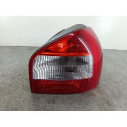 LAMPA TYLNA PRAWA AUDI A3 8L 1.6 8V 102KM1.6 8V20038L0945096BLZ3W1026316                                            