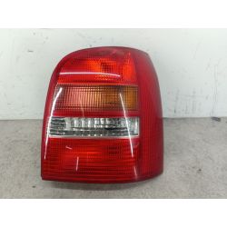 LAMPA TYLNA PRAWA AUDI A4 B5 1.8 125KM1.8 20V1999LY9B1256420                                            