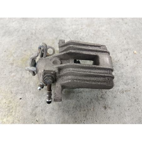 ZACISK HAMULCOWY LEWY TYŁ VW GOLF IV 1.4 16V 75KM 1.4 16V 2000 ABE LA7W 75 6262 