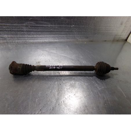 PÓŁOŚ PRAWA PRZÓD SEAT TOLEDO II 1.6 2003 