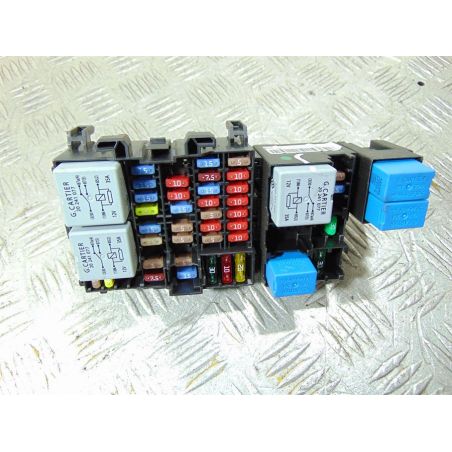 SKRZYNKA BEZPIECZNIKÓW RENAULT CLIO IV ( 12- ) 1.5 DCI 2016 240188761S 