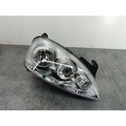 LAMPA PRZÓD PRAWA OPEL CORSA C 1.2 16V ECOTEC 80KM1.2 16V200520-A423 TYCZ21K807372                                            