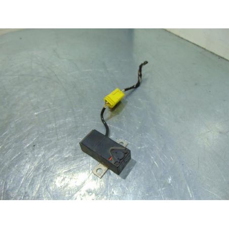 BEZPIECZNIK NAPIĘCIA AUDI A8 D3 2003 7L0915457A 