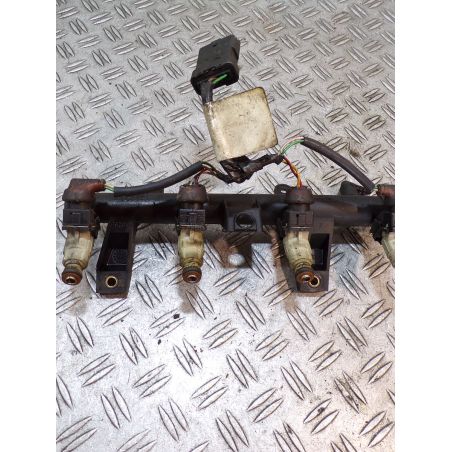 LISTWA WTRYSKOWA PEUGEOT 206 1.4 2000 9625194080 