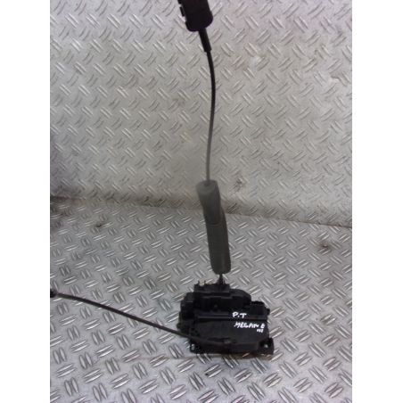 ZAMEK PRAWY TYŁ RENAULT MEGANE III ( 08-16 ) 1.2 TCE 2015 825020001R 