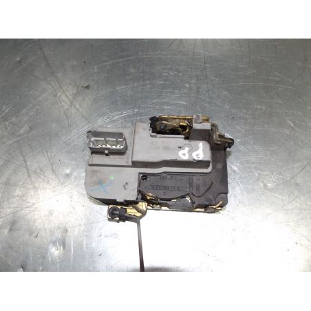 ZAMEK PRAWY PRZÓD PEUGEOT 206 CC 1.6 HDI 2005 