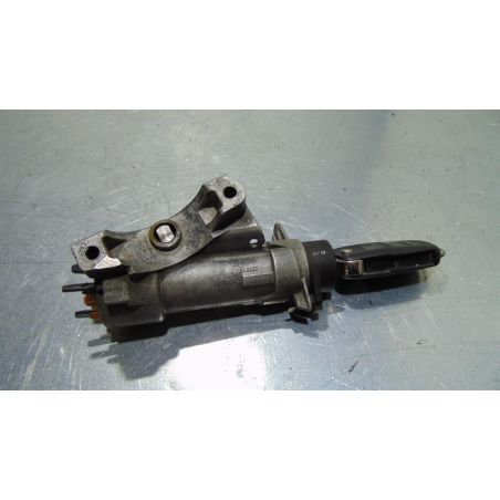 STACYJKA VOLKSWAGEN PASSAT B5 FL 2005 4B0905851A 