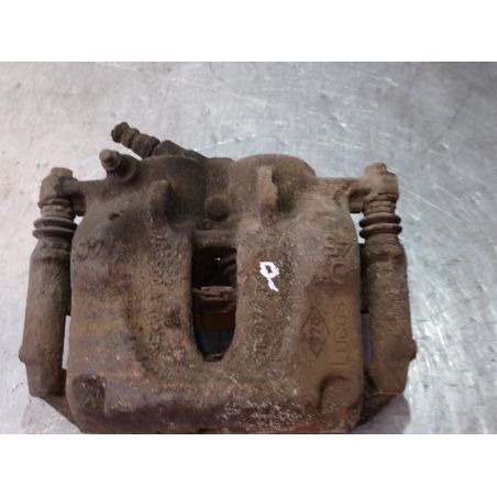 ZACISK HAMULCOWY PRAWY PRZÓD OPEL VIVARO II 1.9 DCI 2003 LUCAS 