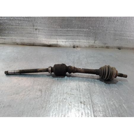 PÓŁOŚ PRAWA PRZÓD CITROEN XSARA PICASSO 2.0 HDI 2002 