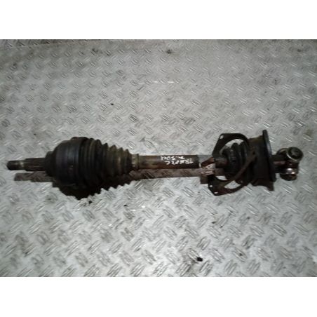 PÓŁOŚ LEWA PRZÓD RENAULT TRAFIC ( 01-14 ) 2.5 DCI 114KM 2004 