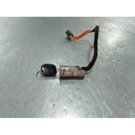 STACYJKA RENAULT THALIA ( 01-08 ) 1.4 8V 2002 