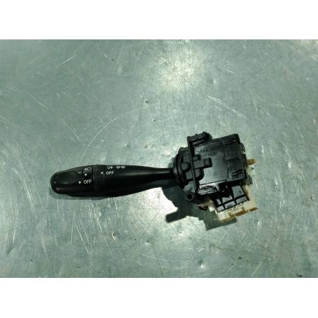 PRZEŁĄCZNIK ŚWIATEŁ TOYOTA COROLLA E12 1.6  16V 2003 173681 