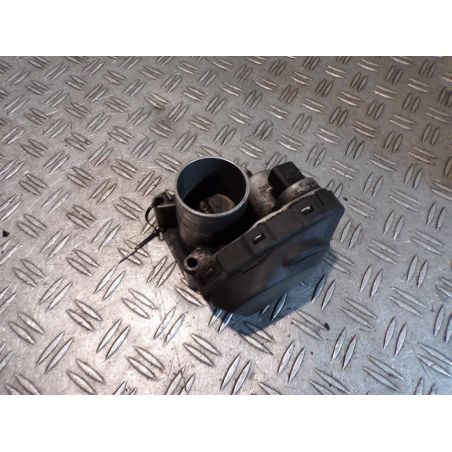 PRZEPUSTNICA VW POLO 9N 1.4 16V 2003 036133062B 