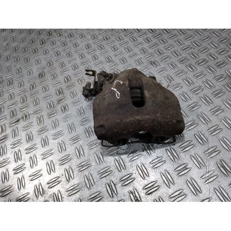 ZACISK HAMULCOWY LEWY PRZÓD VW PASSAT B5 FL 1.6 2000 