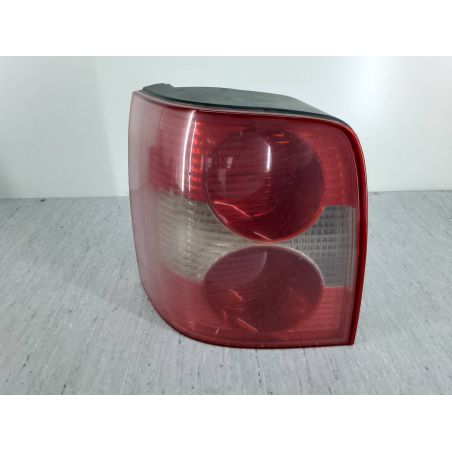 LAMPA TYLNA LEWA VW PASSAT B5 FL 2.5 TDI 150KM 2.5 TDI 2004 3B9945095AA 