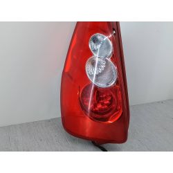 LAMPA TYLNA LEWA MAZDA 5 ( 05-10 ) 2.0 D2005P4830L                                            