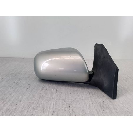 LUSTERKO PRAWE TOYOTA AVENSIS II T25 2.0 D-4D 2007 E11015829 