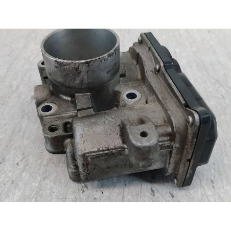 PRZEPUSTNICA RENAULT CLIO III ( 05-09 ) 1.2 16V 2009 8200568712 