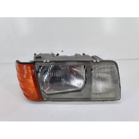 LAMPA PRZÓD PRAWA MERCEDES-BENZ W126 (79-91) 2.8 156KM 2.8 1983 1305235049 