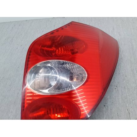 LAMPA TYLNA PRAWA RENAULT LAGUNA II ( 02-07 ) 2.0 16V 2002 8200002472 