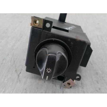 WŁĄCZNIK ŚWIATEŁ MERCEDES-BENZ KLASA A W168 1.7 CDI 75KM 1.7 CDI 2000 1685450104 