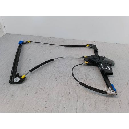 PODNOŚNIK SZYBY LEWY PRZÓD RENAULT LAGUNA II ( 02-07 ) 1.9 DCI 2004 400558R 