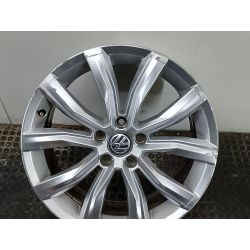 FELGA ALUMINIOWA 18 VW T-ROC 1.5 TSI20202GA601025D   2CA601025L                                            