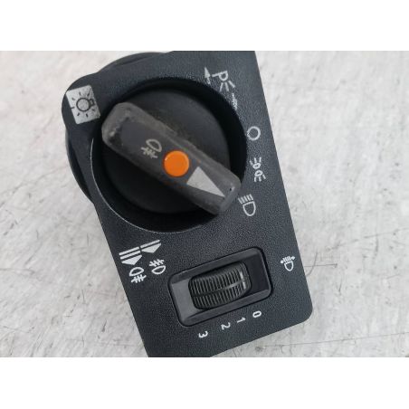 WŁĄCZNIK ŚWIATEŁ MERCEDES-BENZ W201 ( 82-93 ) 2.0 118KM 2.0 1993 2016890780 