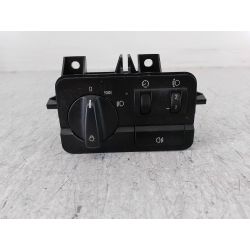 PRZEŁĄCZNIK ŚWIATEŁ BMW E46 1.8 B20026923474                                            