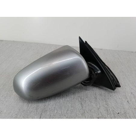 LUSTERKO PRAWE AUDI A4 B6 2.0 B 2002 