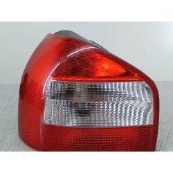 LAMPA TYLNA LEWA AUDI  A3 8L 1.6 B20028L0945095B                                            